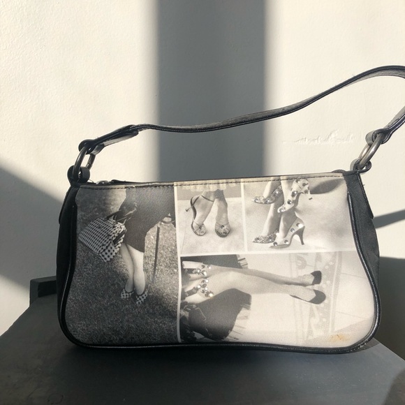 Black and White Handbag - Picture 3 of 4